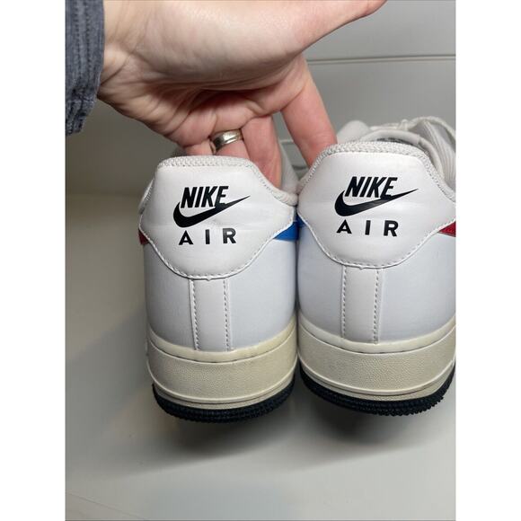 Nike Air Force One Men’s White Mismatched Swooshes Size 14 CT2816-100 - Picture 5 of 15